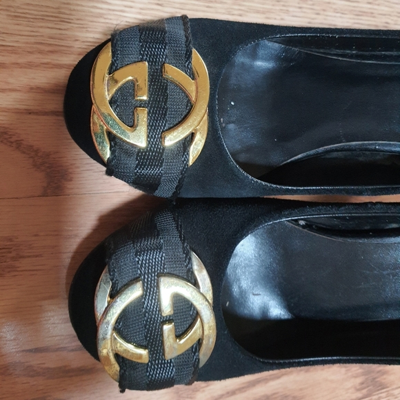 Gucci Suede Platform Pumps - Picture 3 of 8